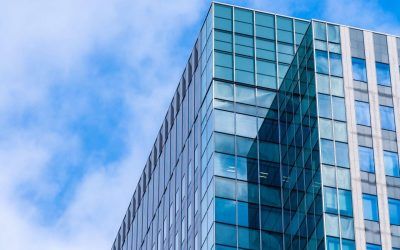 5 Beneficios de las láminas solares para edificios